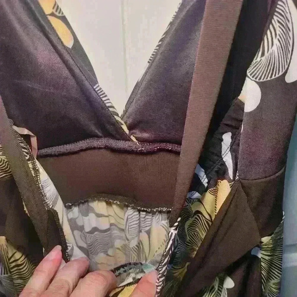 Speechless Large woman top with pull back (attached) belt - Picture 8 of 8